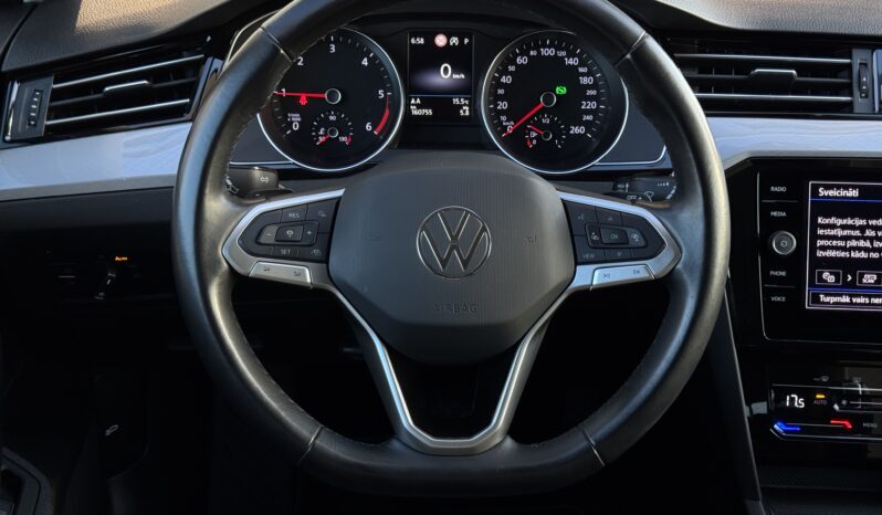 
Volkswagen Passat B8, 2.0Tdi, 150Zs, Dsg,sudraba full									