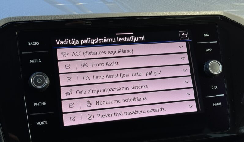 
Volkswagen Passat B8, 2.0Tdi, 150Zs, Dsg,sudraba full									
