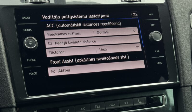 
Volkswagen Golf, 2.0Tdi,DSG,melna full									