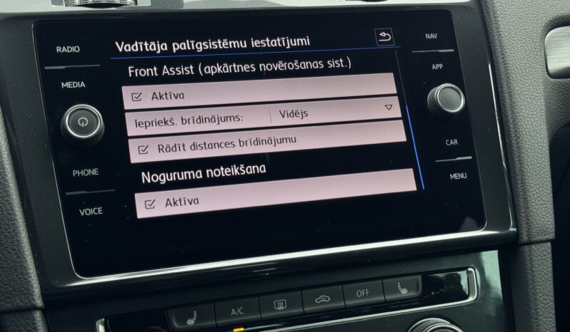 
Volkswagen Golf, 2.0Tdi,DSG,melna full									