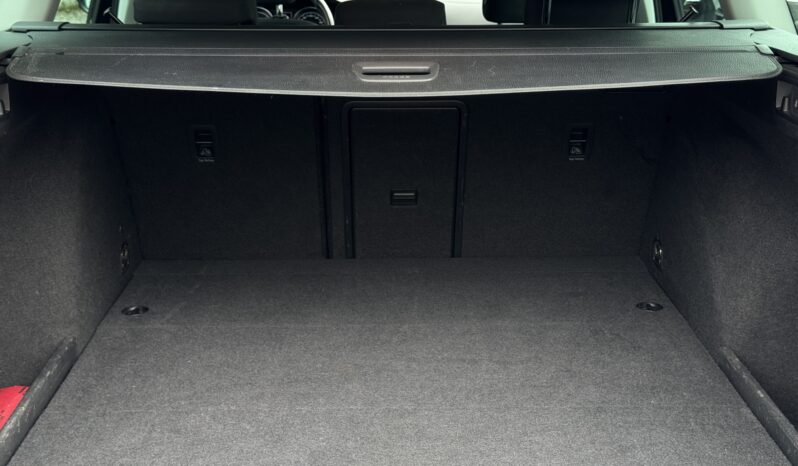 
Volkswagen Golf, 2.0Tdi,DSG,melna full									