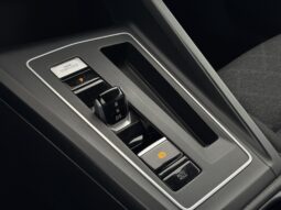 
Volkswagen Golf 8, 2.0Tdi Dīzelis, 115Zs,pelēka full									