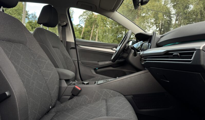 
Volkswagen Golf 8, 2.0Tdi Dīzelis, 115Zs,pelēka full									