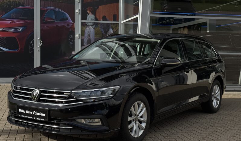 
Volkswagen Passat Variant B8, 2.0Tdi,manuāls,melna full									