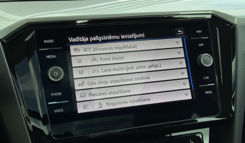 
Volkswagen Passat Variant B8, 2.0Tdi,manuāls,melna full									
