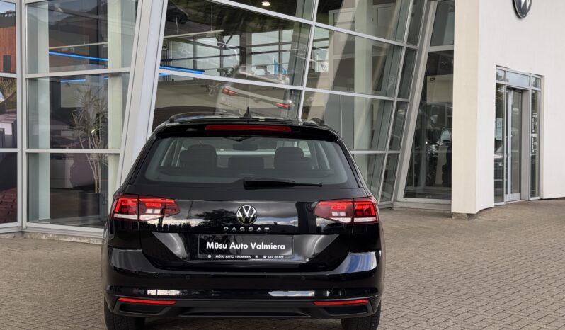 
Volkswagen Passat Variant B8, 2.0Tdi,manuāls,melna full									