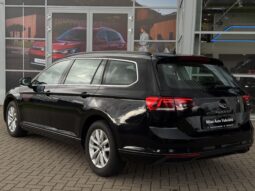 Volkswagen Passat Variant B8, 2.0Tdi,manuāls,melna full