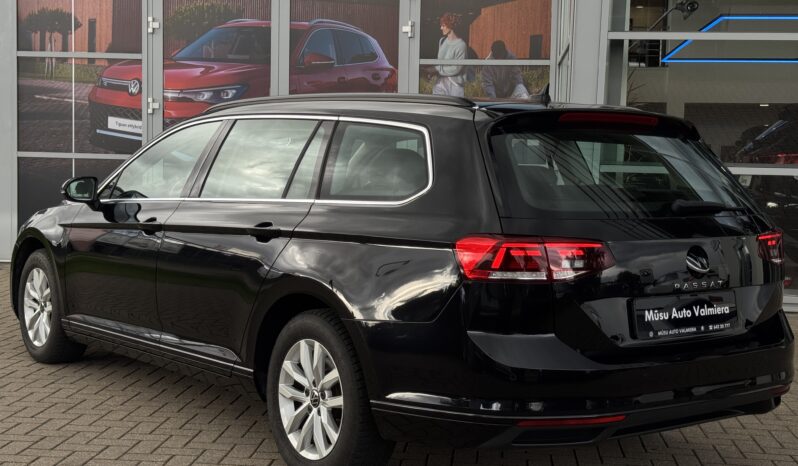 
Volkswagen Passat Variant B8, 2.0Tdi,manuāls,melna full									