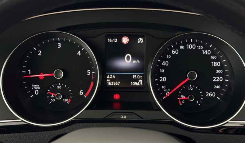 
Volkswagen Passat Variant B8, 2.0Tdi,manuāls,melna full									