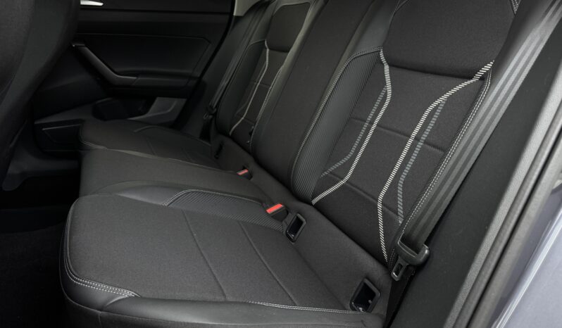 
Volkswagen Taigo Style, 1.0Tsi,DSG,pelēka full									