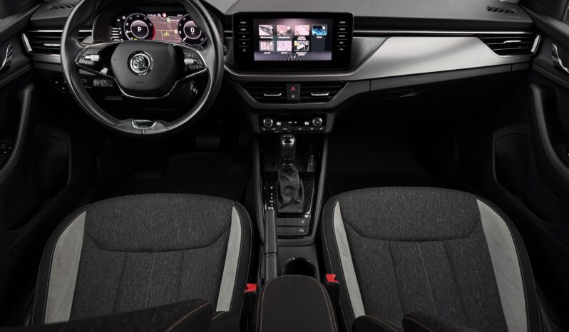 
Škoda Kamiq Style, 1.0Tsi ,pelēka full									