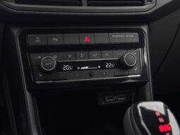
Volkswagen T-Cross, 1.0 ,autom,smilšu krāsa full									