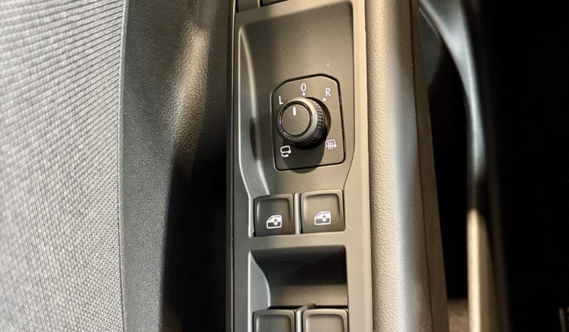 
VW T-Roc Life full									