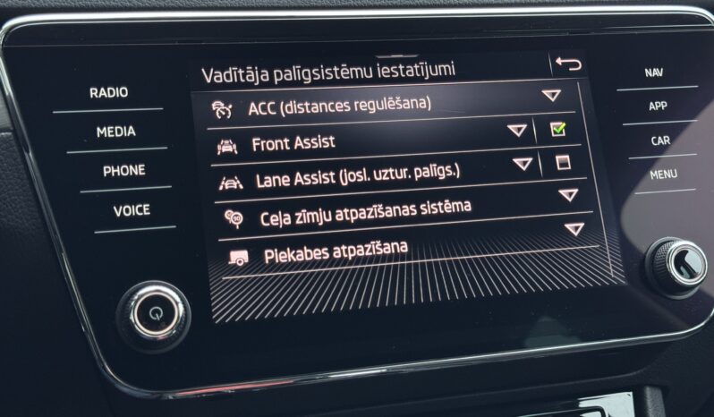 
Škoda Superb Estate Ambition, 1.5Tsi,dsg,pelēka full									