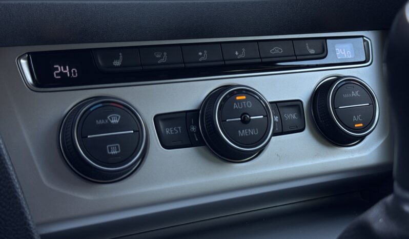 
Volkswagen Passat Variant B8, 1.5l, 110kw,pelēka full									