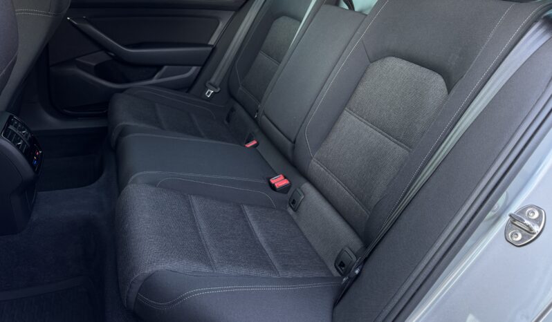 
Volkswagen Passat Variant B8, 1.5l, 110kw,pelēka full									