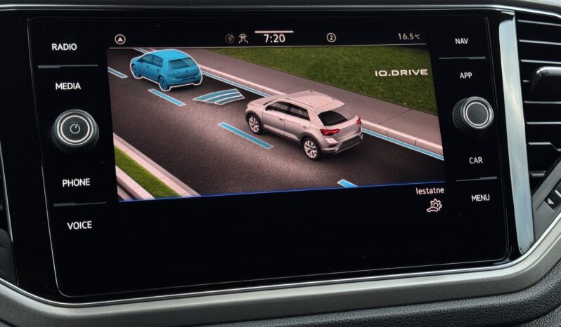 
Volkswagen T-Roc Style, 1.5Tsi, 150Zs,zila full									
