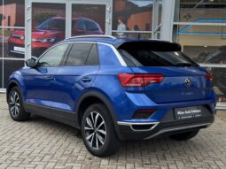 
Volkswagen T-Roc Style, 1.5Tsi, 150Zs,zila full									