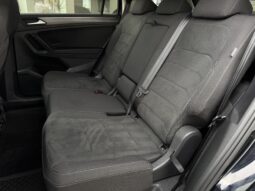 
Volkswagen Tiguan Allspace, 2.0Tsi,4×4,melna full									