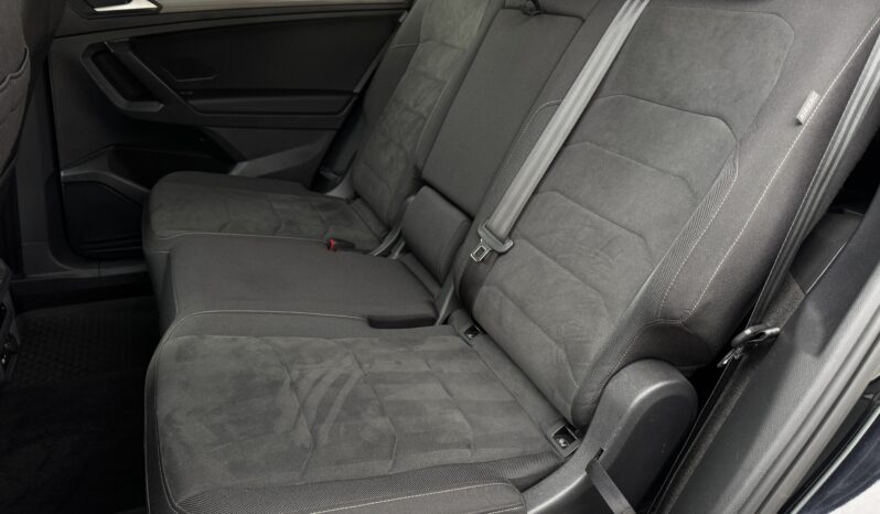 
Volkswagen Tiguan Allspace, 2.0Tsi,4×4,melna full									