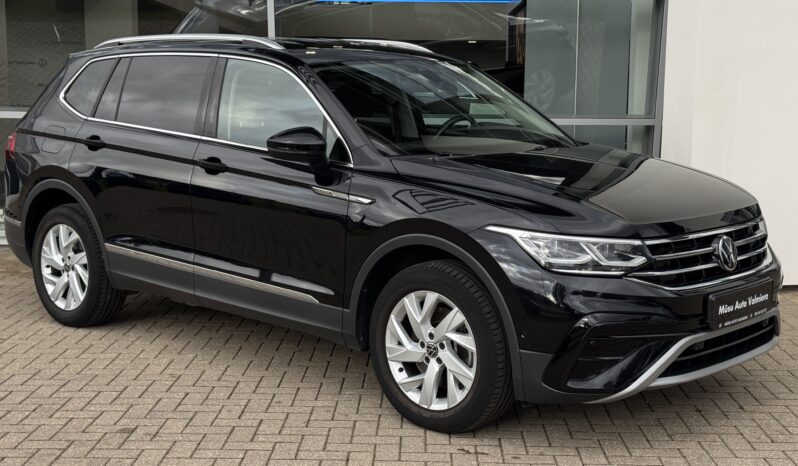 
Volkswagen Tiguan Allspace, 2.0Tsi,4×4,melna full									
