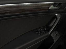 
Volkswagen Tiguan Allspace, 2.0Tsi,4×4,melna full									