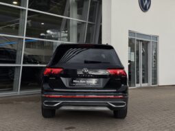 
Volkswagen Tiguan Allspace, 2.0Tsi,4×4,melna full									