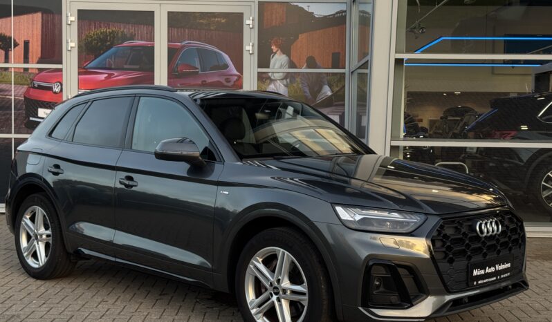 
Audi Q5 S-Line, 2.0Tdi35 , 160Zs, pelēka full									