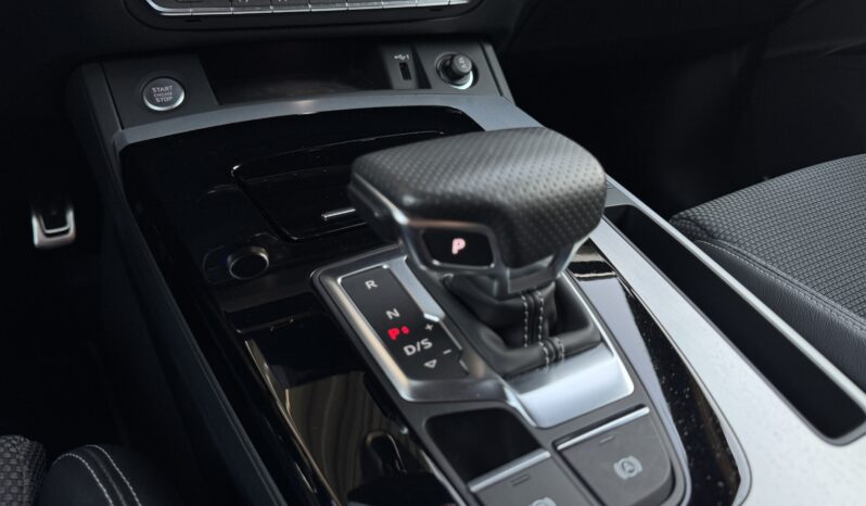 
Audi Q5 S-Line, 2.0Tdi35 , 160Zs, pelēka full									