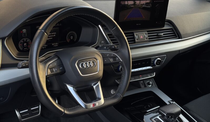 
Audi Q5 S-Line, 2.0Tdi35 , 160Zs, pelēka full									