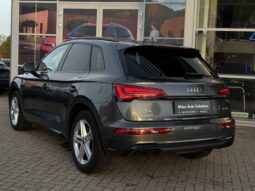 
Audi Q5 S-Line, 2.0Tdi35 , 160Zs, pelēka full									
