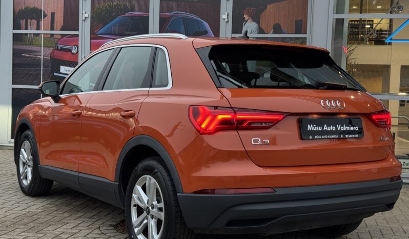 
Audi Q3, 2.0Tdi, 150Zs, Manuālā k, oranža full									