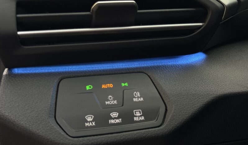 
Volkswagen Id. 4 Pro Performance 1st Edition, 150Kw/205Zs/82Kwh,balta full									