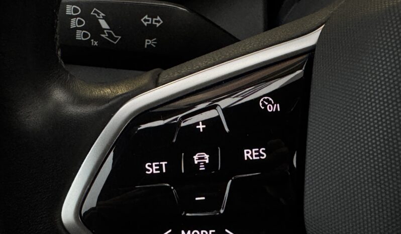 
Volkswagen Id. 4 Pro Performance 1st Edition, 150Kw/205Zs/82Kwh,balta full									