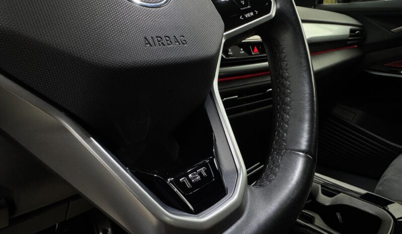 
Volkswagen Id. 4 Pro Performance 1st Edition, 150Kw/205Zs/82Kwh,balta full									