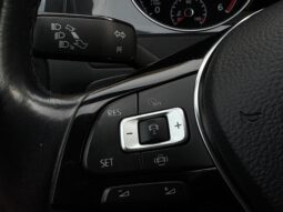 
Volkswagen Golf R-Line 2.0 Tdi,balta full									