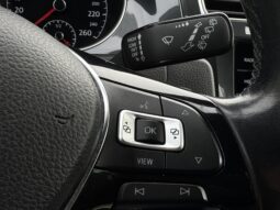 
Volkswagen Golf R-Line 2.0 Tdi,balta full									
