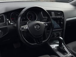 
Volkswagen Golf R-Line 2.0 Tdi,balta full									