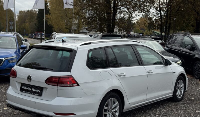 
Volkswagen Golf R-Line 2.0 Tdi,balta full									