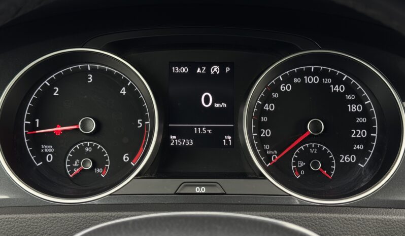 
Volkswagen Golf 7, 2.0Tdi, 150Zs,pelēka full									