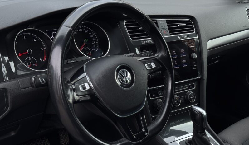 
Volkswagen Golf 7, 2.0Tdi, 150Zs,pelēka full									