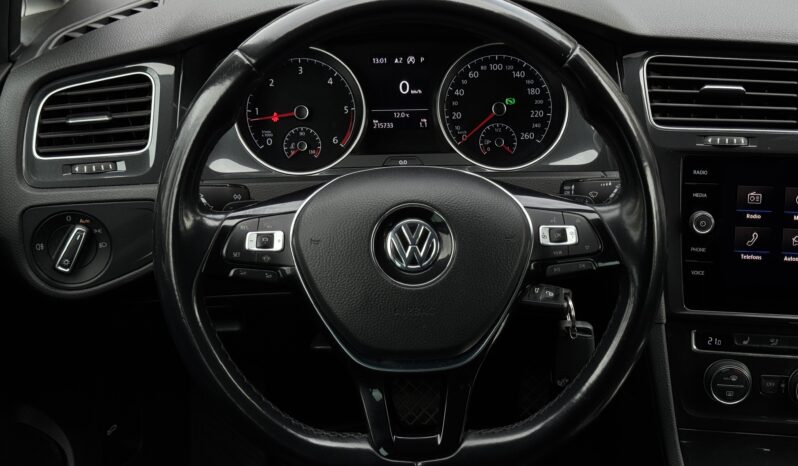 
Volkswagen Golf 7, 2.0Tdi, 150Zs,pelēka full									