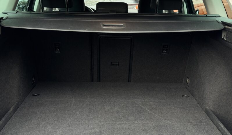 
Volkswagen Golf 7, 2.0Tdi, 150Zs,pelēka full									