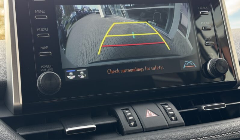 
Toyota Rav 4 Hybrid, 2.5L,awd,balta full									