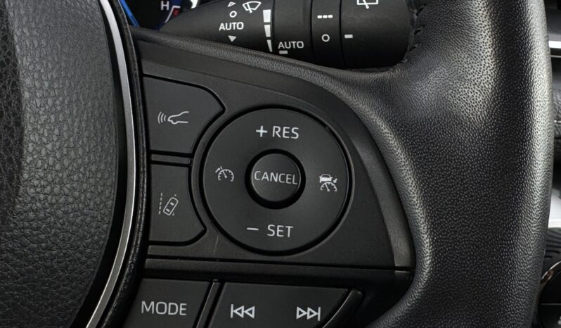 
Toyota Rav 4 Hybrid, 2.5L,awd,balta full									