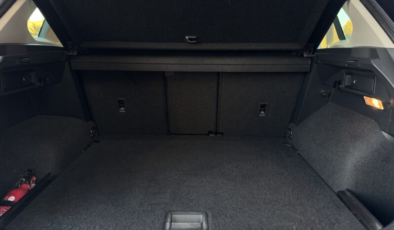 
VW Tiguan 2, 0Tdi 110kw/150zs. Automātiskā ātrumkārba,melna full									