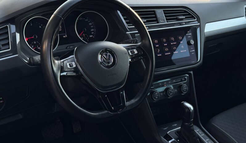 
VW Tiguan 2, 0Tdi 110kw/150zs. Automātiskā ātrumkārba,melna full									