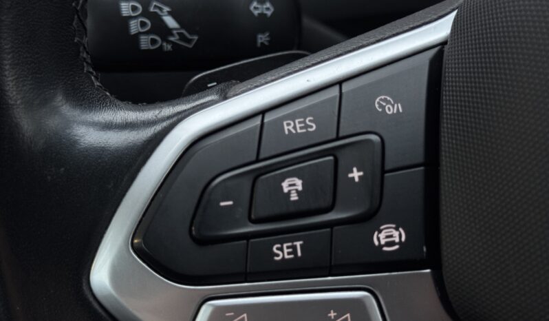
Volkswagen Tiguan 1.5 Tsi (Benzīns) Life,150zs,autom.,pelēka full									