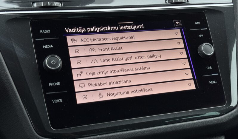 
Volkswagen Tiguan 1.5 Tsi (Benzīns) Life,150zs,autom.,pelēka full									