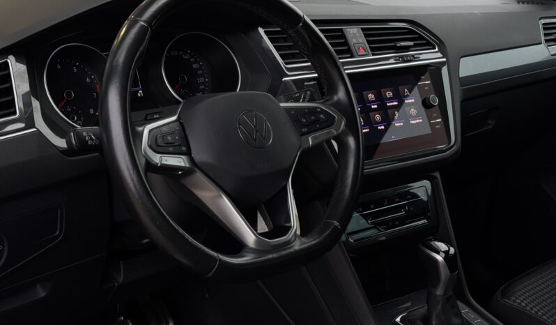 
Volkswagen Tiguan 1.5 Tsi (Benzīns) Life,150zs,autom.,pelēka full									